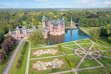 Canvas Print - Aerial from historical castle de Haar in Haarzuilens in the Netherlands