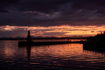 Wall Mural - September Sunrise Over the Lake in Yellowstone National Park