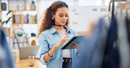 Canvas Print - Fashion, employee and woman with a tablet, store and inventory with ecommerce, connection and typing. Person, shop assistant and worker with technology, small business and online shopping with retail