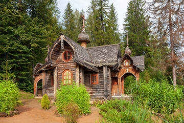 Wall Mural - Holy spring of Irinarch the Recluse in the village of Kondakovo. Yaroslavl region, Russia