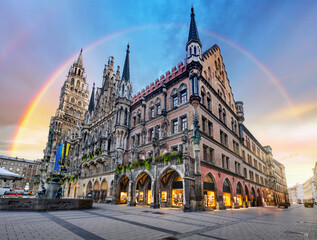 Wall Mural - Munich - Rainbow over Town hall in Marienplatz, Rathaus - Germany Bavaria