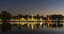 Timelapse ,Trading In Front Of Wat Phra That Chong Kham, Mae Hong Son, Thailand