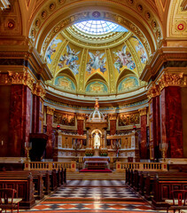 Wall Mural - St. Stephen's basilica interiors in Budapest, Hungary 