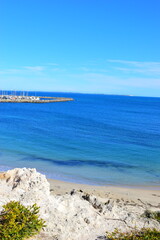 Wall Mural - The sea and beach at Cottesloe Beach Western Australia. September 2022. Beautiful golden sand and beautiful blue skies and turquoise waters. 