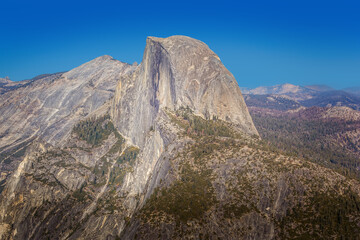 Wall Mural - The famous Half Dome in the Yosemite National Park, California