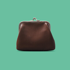 Vintage leather purse isolated: savings and budget concept