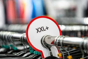 Size marking of the clothes on the clothes rack