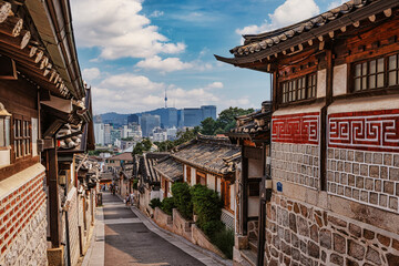 Wall Mural - 대한민국 서울의 북촌한옥마을과 남산타워