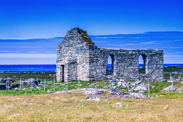 Canvas Print - Old church ruin on the island Røst at Lofoten in Norway