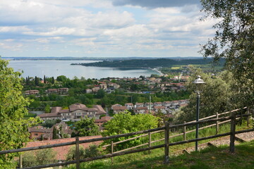 Wall Mural - Padenghe lago di garda veduta dal castello