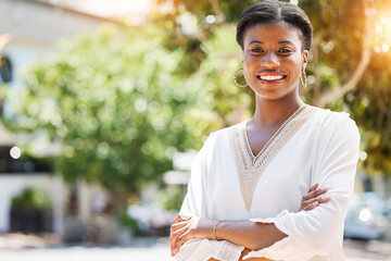 Canvas Print - Smile, business and arms crossed with portrait of black woman in city for pride, confidence or entrepreneur. Creative, manager and urban with face of person in outdoors for expert, mission and career