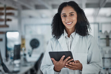 Aufkleber - Science, research and portrait of black woman with tablet and smile in laboratory, internet and medical data search online. Healthcare, pharmaceutical innovation and happy scientist with technology