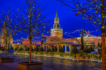 Wall Mural - Moscow Kremlin and Red Square with the New Year and Christmas decorations in Moscow, Russia.