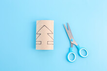 How To Make A Christmas Tree Out Of Toilet Paper Rolls, Process Art, Miniature Spruce Trees, Toy Package,