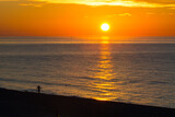 Fototapeta Na ścianę - sunrise at the beach