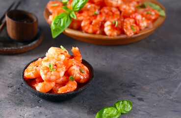 Sticker - boiled shrimp in sweet chili sauce