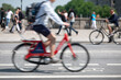 blurry_cyclist