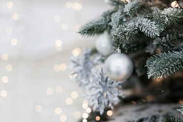  Christmas tree with silver white decorations