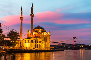 Poster - Ortakoy Mosque and the Bosphorus of Istanbul, impressive sunset scenery of the capital of Turkey