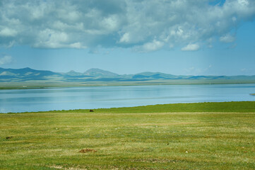 Wall Mural - Son Kul mountain lake