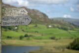 Fototapeta Big Ben - Wooden signpost in the valley of Little Langdale in the Lake District