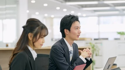 Wall Mural - 会議するビジネスグループ