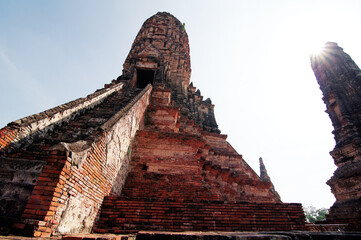 Canvas Print - Wat chaiwattanaram in Ayuthaya, old temple and heritage pagoda in Thailand