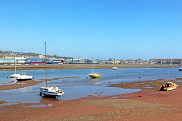 Wall Mural - Boats on the River Teign at Shaldon, Devon, at low tide	