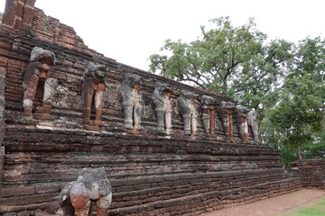 ワット チャーン ローブ　カンペーンペット・タイ　วัดช้างรอบ, กำแพงเพชร　Kamphaeng Phet, Thailand