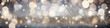 Silber funkelnde Lichter Festlicher Hintergrund mit Textur. Abstrakt Weihnachten glitzernde helle Bokeh unscharf und fallende Sterne. Winter-Karte oder Einladung