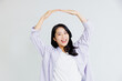 © Paylessimages - まるのポーズの女性