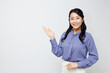 © Paylessimages - ポーズをとる女性