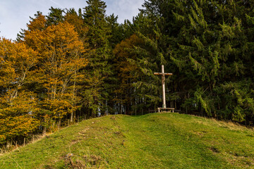 Canvas Print - Colourful fall hike to the Kreuzleshöhe in Allgau near Leutkirch and Isny