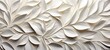 biała struktura ściany w liście i kwiaty