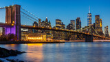Fototapeta Mosty linowy / wiszący - Brooklyn bridge and skyline 16x9