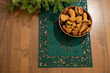 Piernik - Robienie pierników - Wyrabianie ciasta - Świąteczne jedzenie