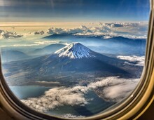 空から見た富士山のイメージ