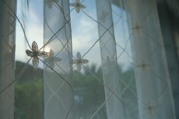Thin curtains