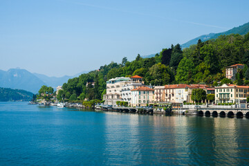 Sticker - Idyllic lake edge