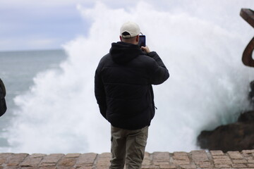 Sticker - Man in front of the sea