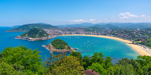 Wall Mural - Panoramic aerial view of the beach of the city of San Sebastian