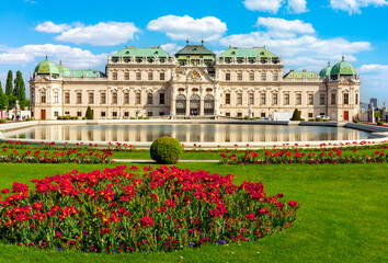 Wall Mural - Upper Belvedere palace and gardens in Vienna, Austria