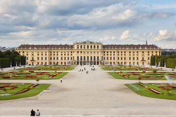 Wall Mural - Schonbrunn imperial palace and gardens. Architectural landmark in Vienna. Austria