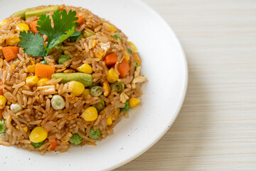 Wall Mural -  fried rice with green peas, carrot and corn