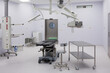 Zupełnie nowa sala zabiegowa, sala operacyjna. Pełne wyposażenie medyczne w szpitalu/klinice.