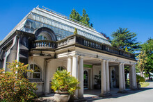 Christchurch New Zealand 11th Dec 2023: Cuningham House (originally Called Winter Gardens) Was Built In 1923 In Botanic Gardens. 
It Is A Large, Stately Structure Of Architectural Importance