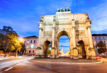 Wall Mural - Siegestor (Victory Gate) triumphal arch in downtown Munich, Germany