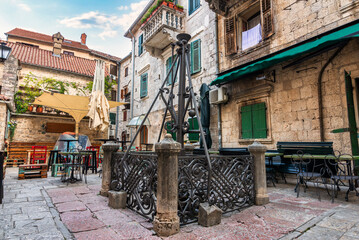 Poster - Water well in Kotor