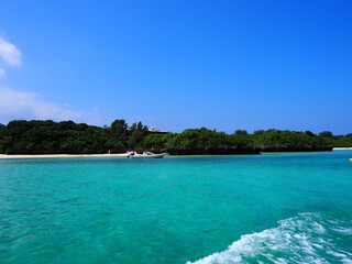 Poster - Kabira Bay, this is one of the most beautiful sightseeing spots in Ishigaki