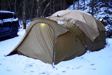 Wall Mural - camping in the snow